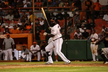 Hit decisivo de Sandber Pimentel  da triunfo  a los Toros