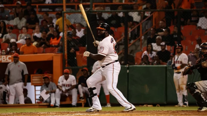 Hit decisivo de Sandber Pimentel  da triunfo  a los Toros