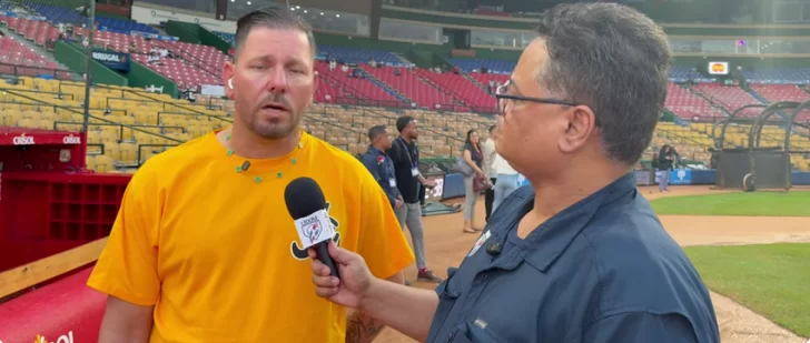 El guerrero que volvió para enseñar desde el bullpen