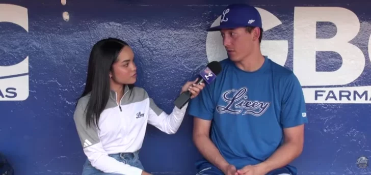 Garett Dávila, entre outs, risas y arroz con pollo Garett Dávila, entre outs, risas y arroz con pollo