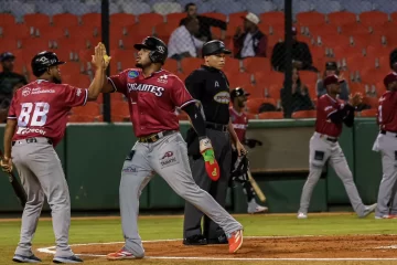 Gigantes reaccionan en el noveno  y suben al cuarto