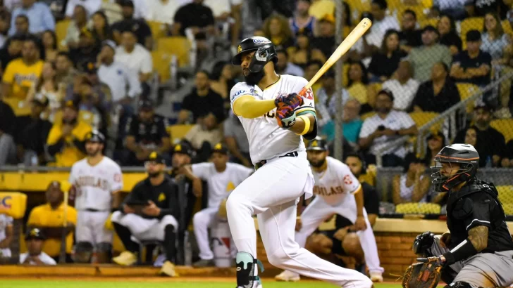 Águilas se imponen a Leones y los envían al último puesto de la clasificación