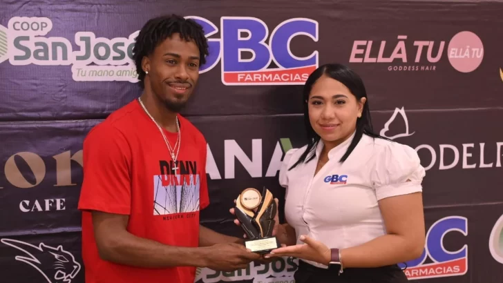 Taveras y Henríquez electos por aclamación Taveras y Henríquez electos por aclamación