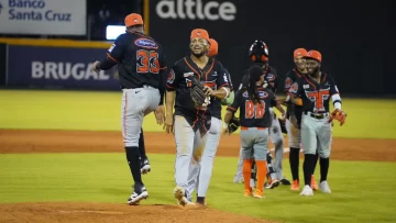 Toros buscan reducir su número mágico