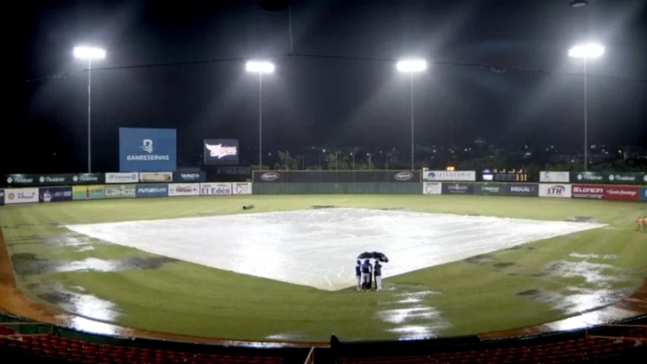 Lluvia obliga a posponer juego Licey–Toros Lluvia obliga a posponer juego Licey–Toros