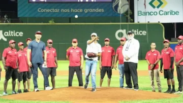 Personal de mantenimiento de terreno del Quisqueya Personal de mantenimiento de terreno del Quisqueya