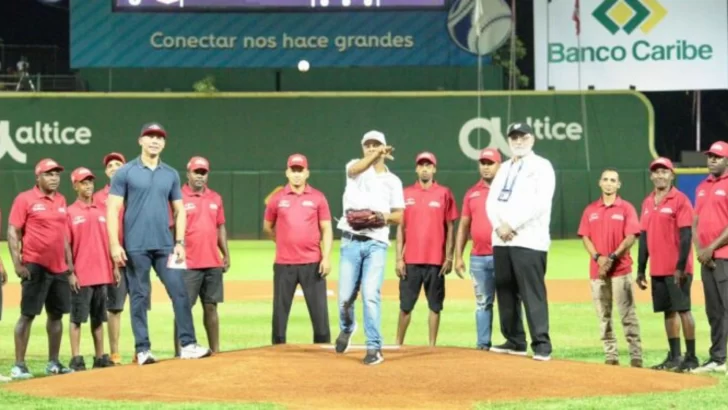 Personal de mantenimiento de terreno del Quisqueya Personal de mantenimiento de terreno del Quisqueya