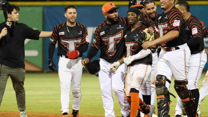 Rudy Martin dispara hit ganador en el décimo y Toros envían al último lugar a Estrellas