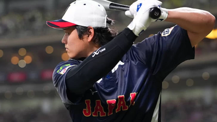 Ohtani roba miradas en práctica de bateo Ohtani roba miradas en práctica de bateo