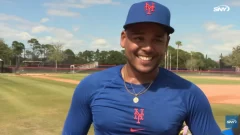 Freddy Peralta se enfoca en su adaptación con los Mets