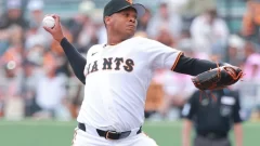 Elvis Luciano es promovido al primer equipo de Yomiuri