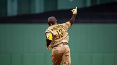 Machado impulsa remontada y resalta carácter de los Padres