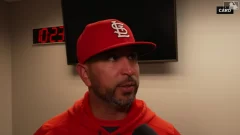 Mármol elogia   Cardenales tras victoria con múltiples aportes