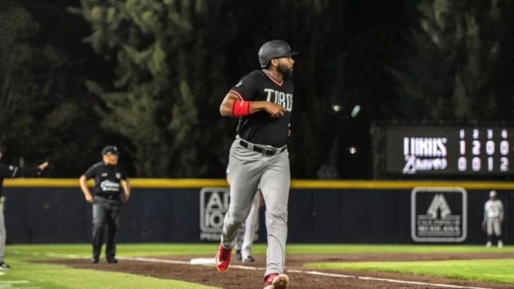 Rodríguez y Cordero destacan en pretemporada de Tijuana Rodríguez y Cordero destacan en pretemporada de Tijuana