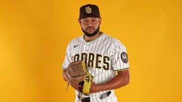 Randy Vásquez lidera a Padres en apertura ante Rockies Randy Vásquez lidera a Padres en apertura ante Rockies