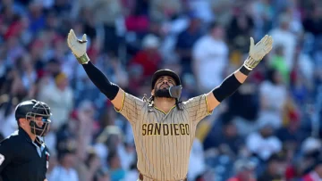 Tatis Jr. pone fin a histórica sequía de jonrones Tatis Jr. pone fin a histórica sequía de jonrones