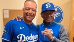Manny Mota elogia la evolución de Dave Roberts