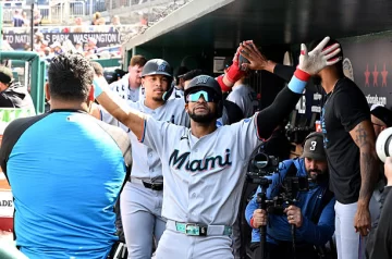 Otto López alcanza a Arráez en hits y mantiene con vida a Miami Otto López alcanza a Arráez en hits y mantiene con vida a Miami