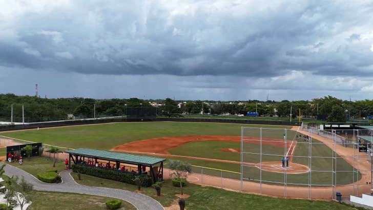 Licey, Águilas, Toros y Estrellas abren sus campos de entrenamientos Licey, Águilas, Toros y Estrellas abren sus campos de entrenamientos