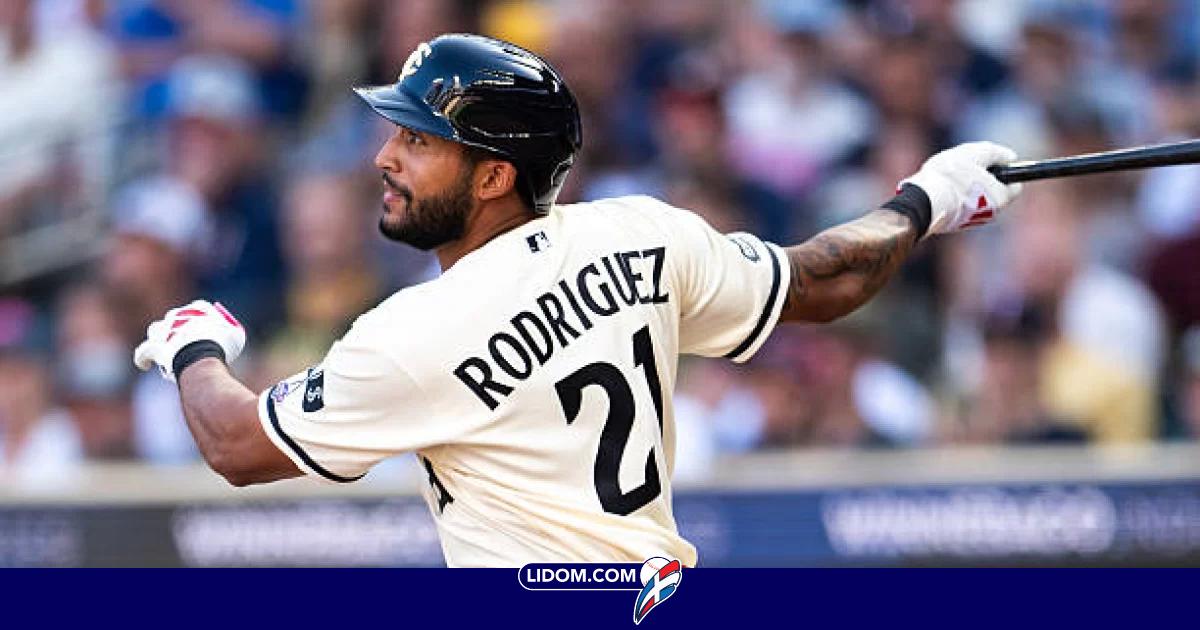 Emmanuel Rodríguez debuta con jonrón de 420 pies