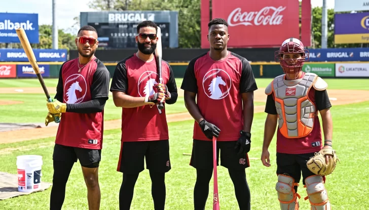 Gigantes incorporan 11 jugadores a sus entrenamientos Gigantes incorporan 11 jugadores a sus entrenamientos