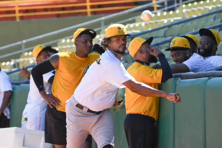 Rodrigo Benoit vuelve listo para las Águilas tras superar lesión Rodrigo Benoit vuelve listo para las Águilas tras superar lesión