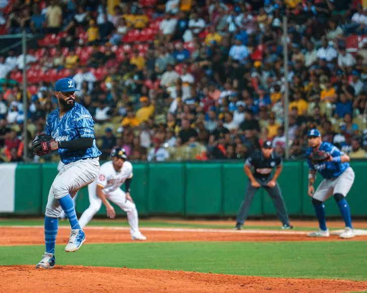 Noche azul en Santiago: Barrero y Núñez rompen el empate y el Licey hunde más a las Águilas