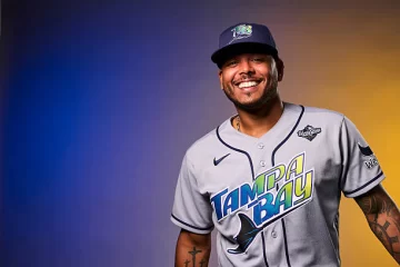 Peralta será el dominicano número 15 en abrir un juego Peralta será el dominicano número 15 en abrir un juego