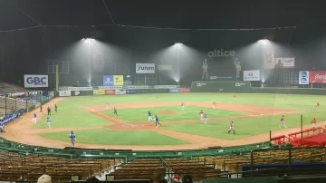 Licey blanquea al Escogido en ultimo partido de pretemporada Licey blanquea al Escogido en ultimo partido de pretemporada