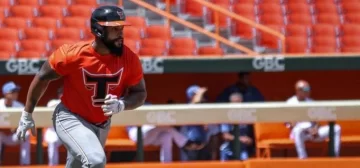 Toros blanquean a Italia con jonrones de Almonte y Ortiz Toros blanquean a Italia con jonrones de Almonte y Ortiz