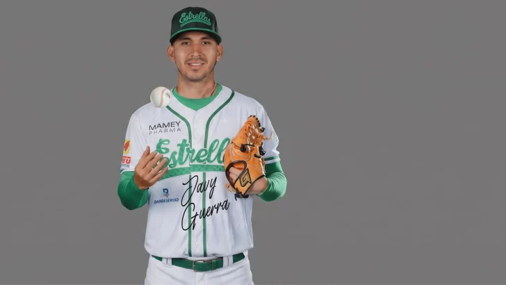 Licey contrata al relevista panameño Javy Guerra Licey contrata al relevista panameño Javy Guerra